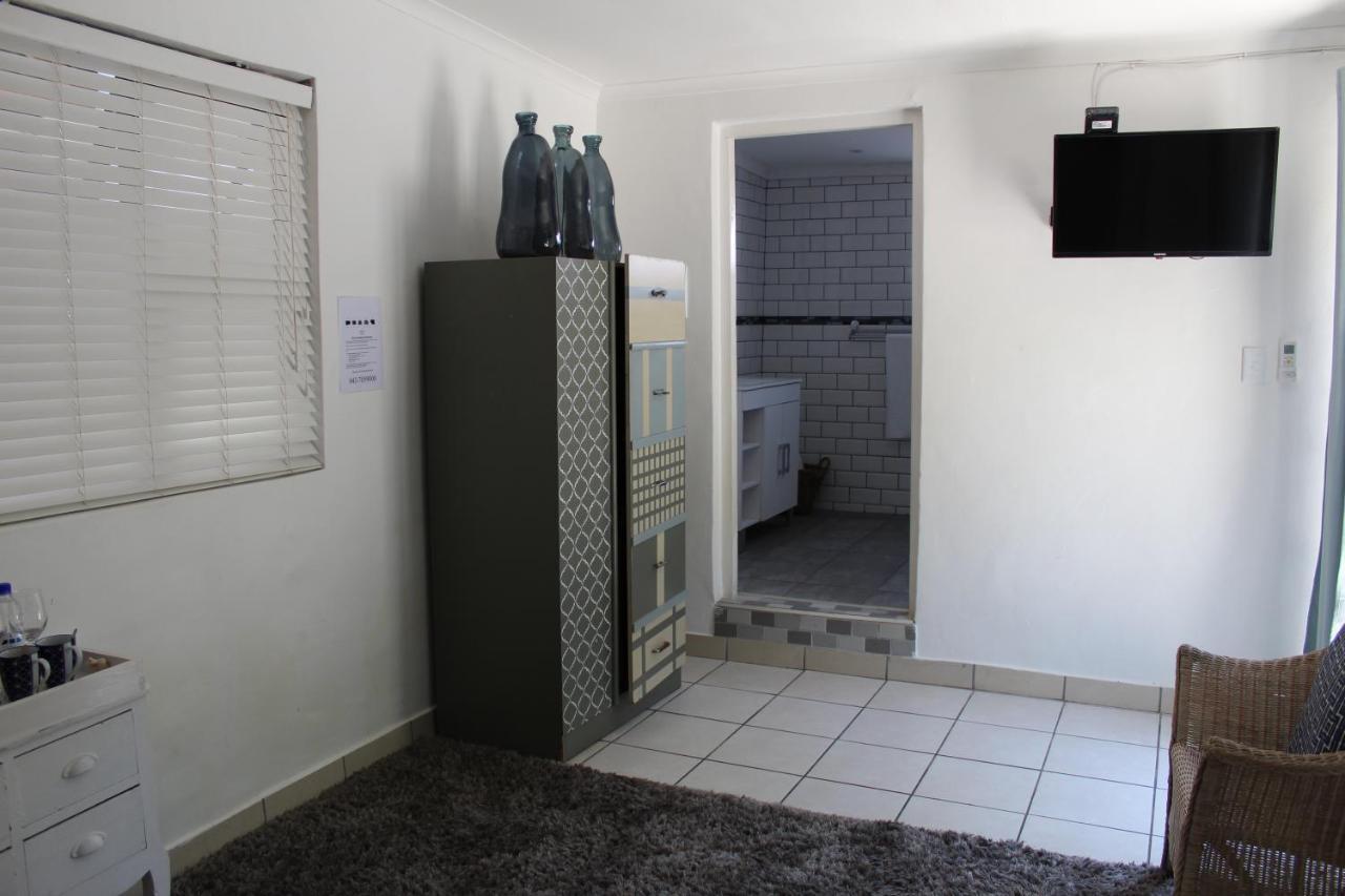 Blue'S Guest House - East London Bonza Bay מראה חיצוני תמונה